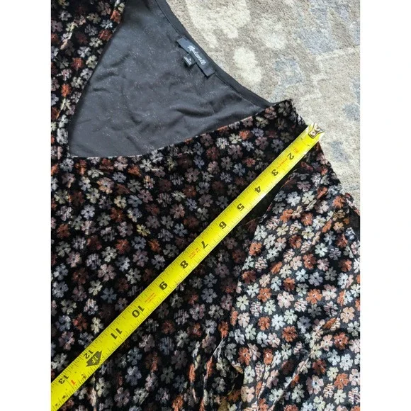 Madewell Velvet Tulip-Sleeve Ruffle Top in Petite Blooms Plus SZ Large - Picture 5 of 10